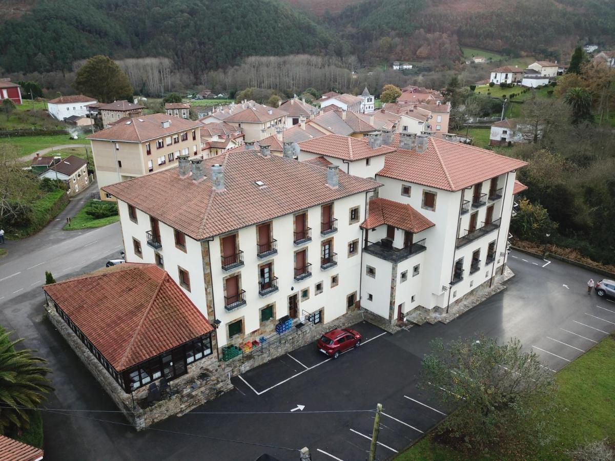 Hotel Valle Las Luinas Soto de Luiña Dış mekan fotoğraf