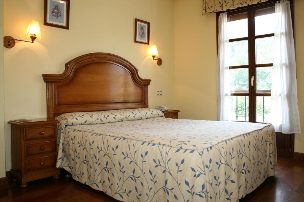 Hotel Valle Las Luinas Soto de Luiña Oda fotoğraf