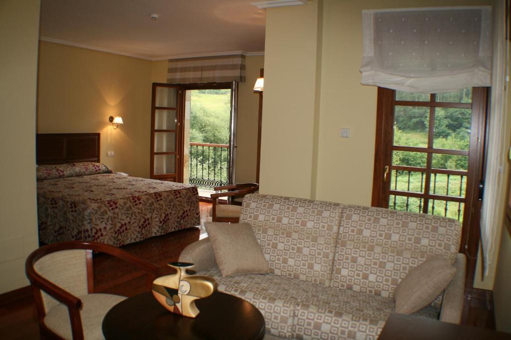 Hotel Valle Las Luinas Soto de Luiña Oda fotoğraf