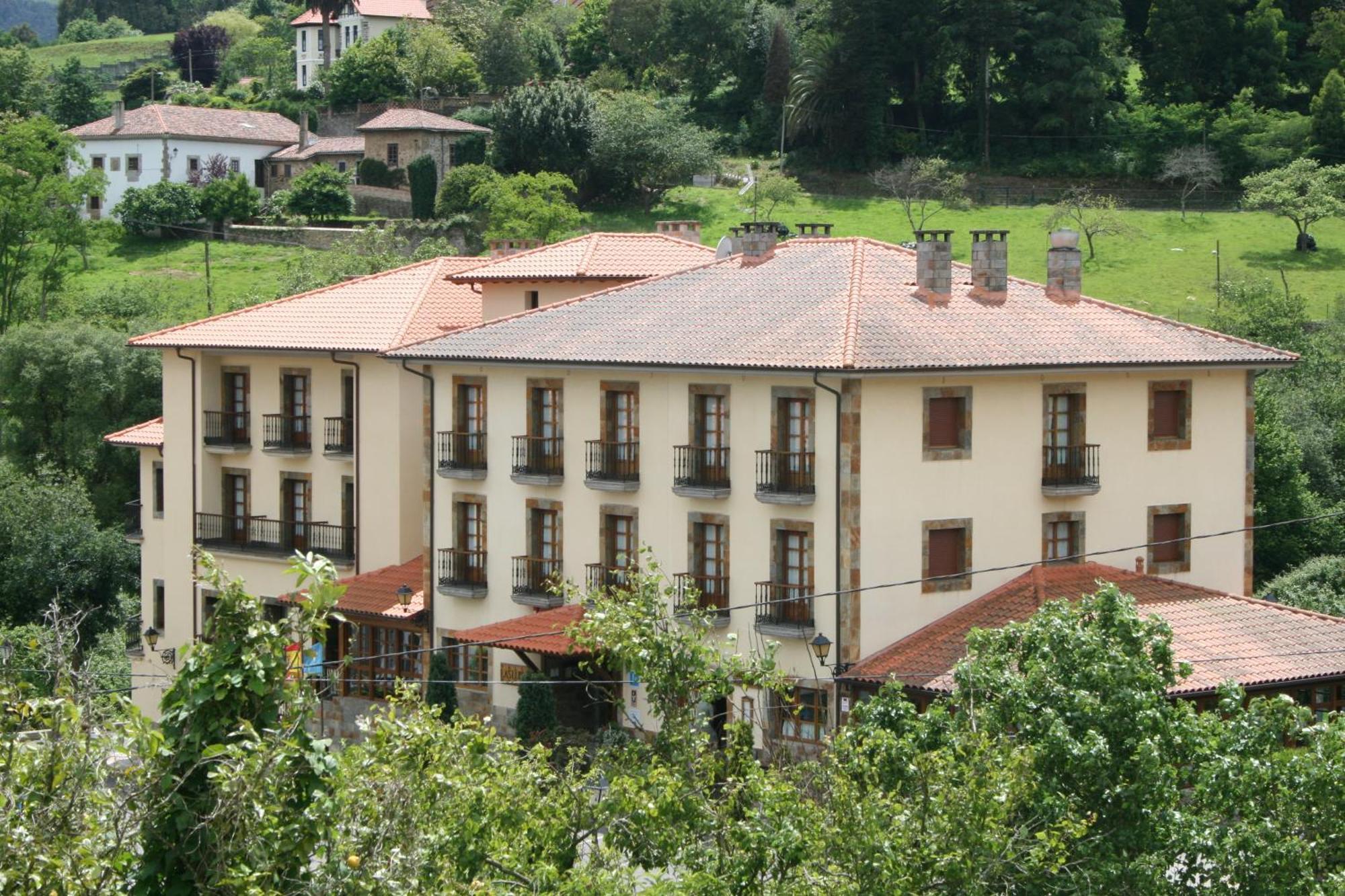 Hotel Valle Las Luinas Soto de Luiña Dış mekan fotoğraf