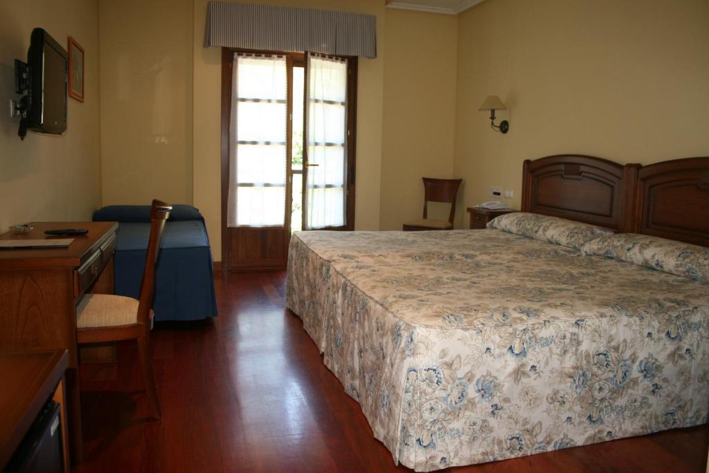 Hotel Valle Las Luinas Soto de Luiña Oda fotoğraf