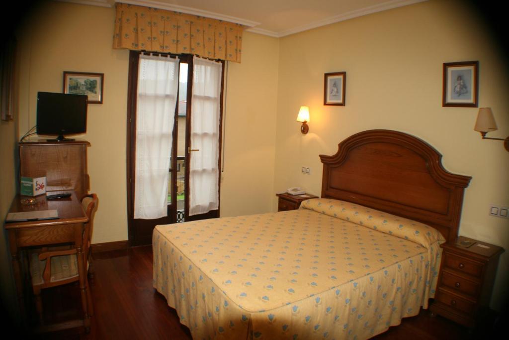 Hotel Valle Las Luinas Soto de Luiña Oda fotoğraf