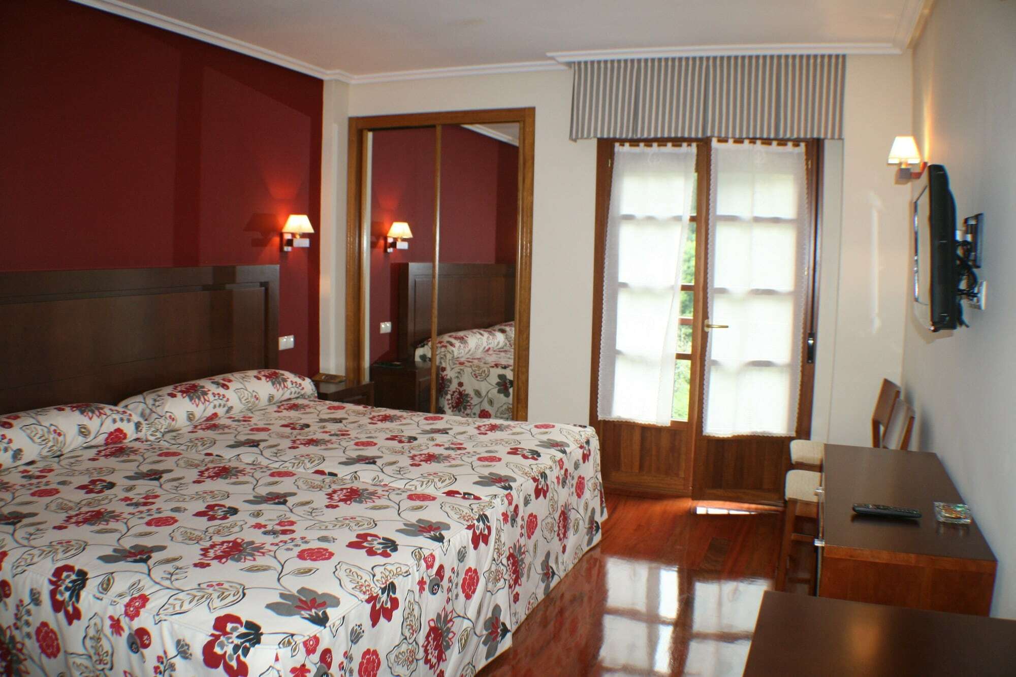 Hotel Valle Las Luinas Soto de Luiña Dış mekan fotoğraf